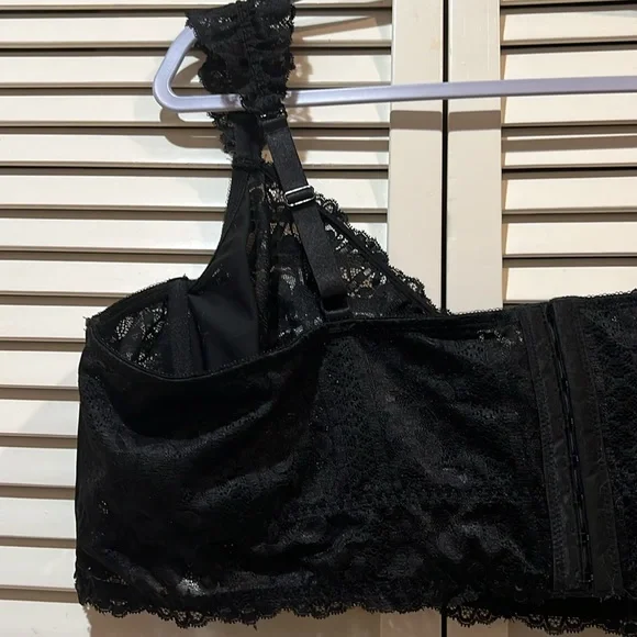 TORRID CURVES Striped Floral Lace Underwire Bra size 4 - Picture 9 of 12